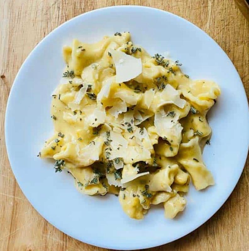 Mac and Cheese ***available during Thanksgiving week only, 11/26*** (10-12 generous servings)