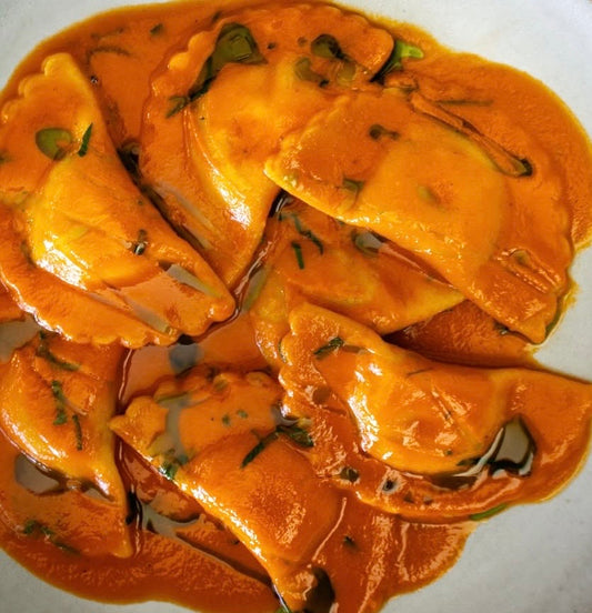Mezzelune Al Sugo Di Pomodoro 🌙 🍅 🌿