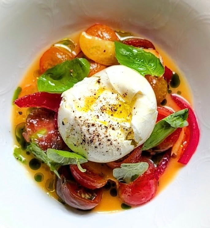 Peach, Tomato, Cucumber, Burrata Salad 🥒 🍅 🍑