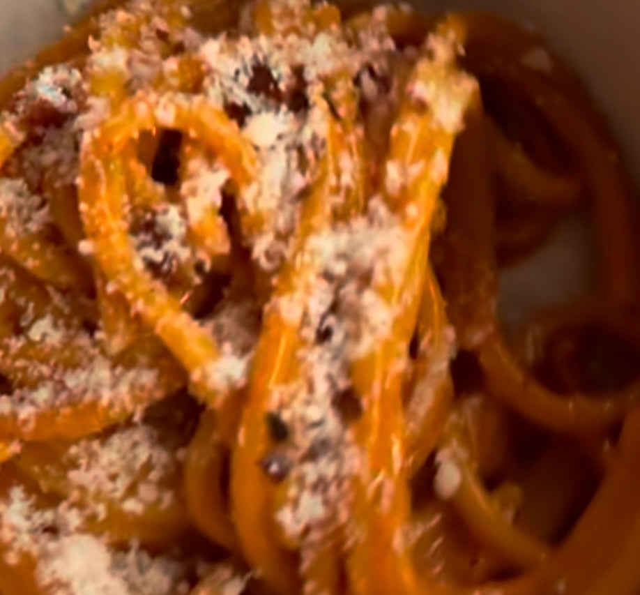 Bucatini Alla Carbonara+Amatriciana 🤌🏽 Reheat and Enjoy!